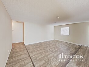 5408 Jocelyn Dr in Las Vegas, NV - Building Photo - Building Photo