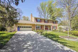7722 Desdemona Ct in McLean, VA - Building Photo - Building Photo
