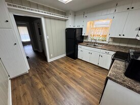 1906 Dalton Pike SE in Cleveland, TN - Building Photo