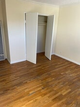 5853 Virginia Ave in Los Angeles, CA - Foto de edificio - Building Photo