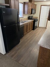 1817 Aldrin Ct in Milford, MI - Building Photo - Building Photo