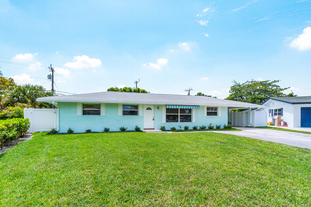 9531 Birdwood St in Palm Beach Gardens, FL - Building Photo