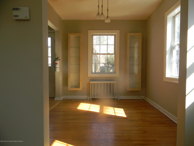 20 St Nicholas Pl in Red Bank, NJ - Building Photo - Building Photo