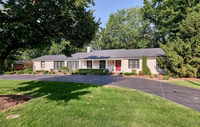 1011 Warson Rd in St. Louis, MO - Building Photo - Building Photo