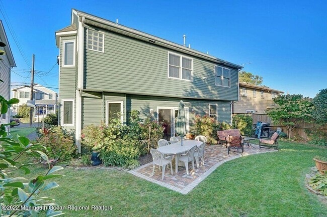 417 15th Ave in Belmar, NJ - Building Photo - Building Photo