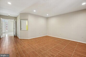 6354 Dakine Cir in Springfield, VA - Building Photo - Building Photo