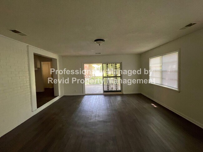 5058 N Circle Rd in Memphis, TN - Building Photo - Building Photo