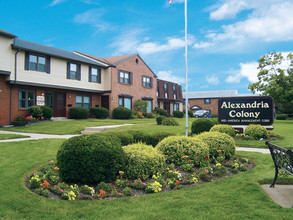 Alexandria Colony in Columbus, OH - Foto de edificio - Building Photo