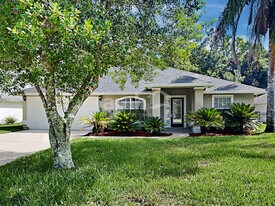 745 Grand Parke Dr in Jacksonville, FL - Building Photo
