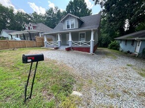 912 Asheboro St in High Point, NC - Building Photo - Building Photo