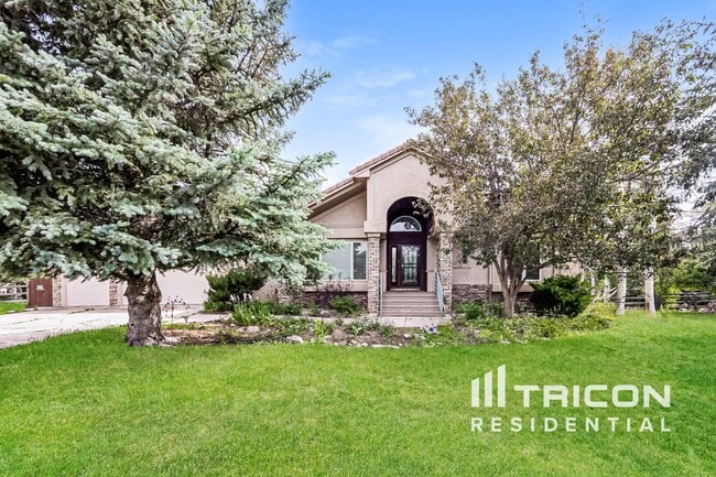 property at 1640 Plowman Pl