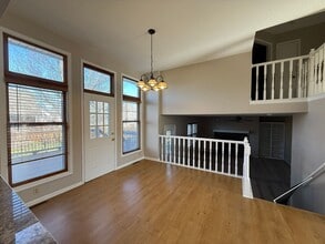 3514 SW Windsong Dr in Lee's Summit, MO - Building Photo - Building Photo