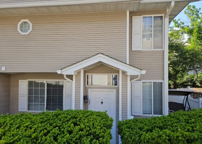 property at 23 Bentley Ct