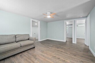 248 Post Oak Ln in Rockport, TX - Building Photo - Building Photo