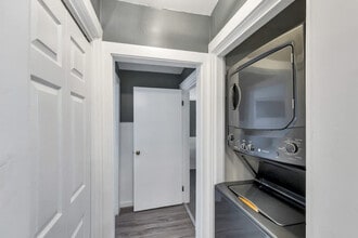 9 Cole St in Hampton, NH - Building Photo - Building Photo