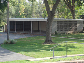 313 Tecumseh St, Unit #4 in Brooklyn, MI - Building Photo - Building Photo