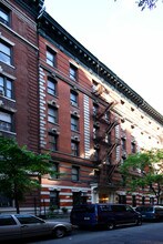 312 W 93rd St in New York, NY - Foto de edificio - Building Photo