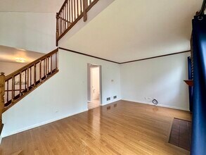 2760 College Hill Cir in Schaumburg, IL - Building Photo - Building Photo