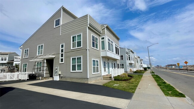 property at 7006 Beach Front Rd