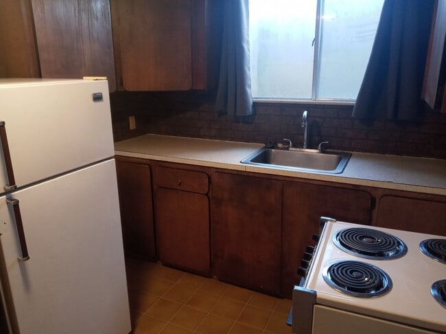 property at 340 S Wagon Wheel Dr