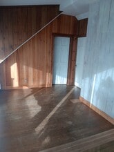 64 Main St, Unit 2 in Vinalhaven, ME - Foto de edificio - Building Photo