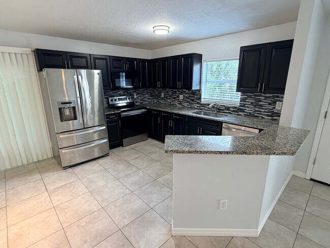 2416 E 18th Ave in Tampa, FL - Building Photo - Building Photo