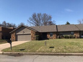 6525 E 90th St in Tulsa, OK - Building Photo