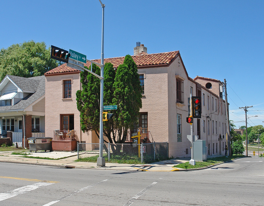 1900 Washington Ave in Racine, WI - Foto de edificio