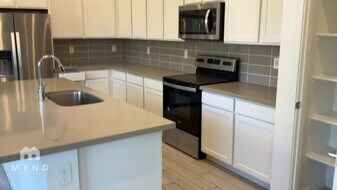 901 S Smith Rd in Tempe, AZ - Building Photo