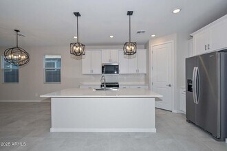 17619 W Monroe St in Goodyear, AZ - Building Photo - Building Photo