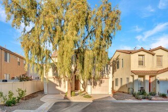 7983 Cook Islands Ct in Las Vegas, NV - Building Photo - Building Photo