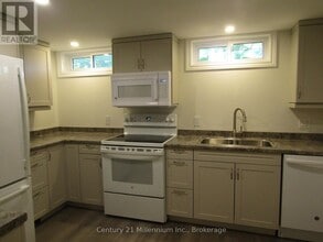 368 Princes St S in Kincardine, ON - Building Photo - Building Photo