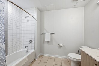 28 Woolfe St in Charleston, SC - Building Photo - Building Photo