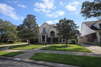 3803 Shadow Royal Dr in Houston, TX - Foto de edificio - Building Photo