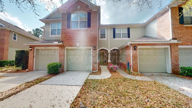 7518 Scarlet Ibis Ln