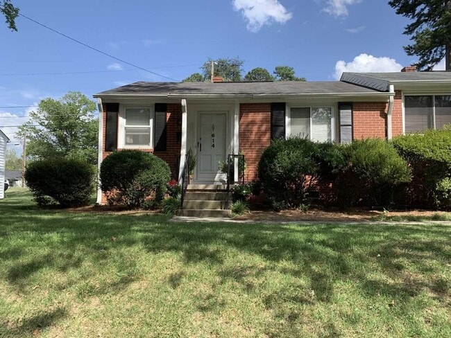 614 N Tremont Dr