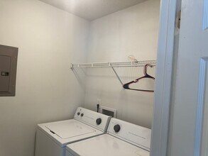 6118 Hedgecock Cir in High Point, NC - Building Photo - Building Photo