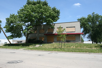 6152 N 35th St in Milwaukee, WI - Building Photo - Building Photo