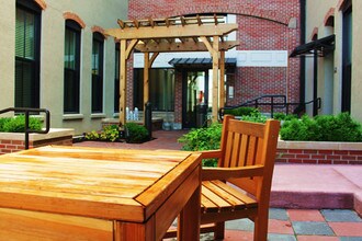 Bristol Garden Apartments And Nearby Sedalia For Rent 2photos