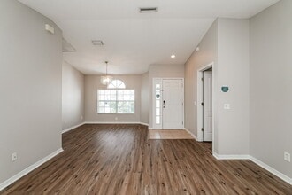 4640 Burlington Rd in Land O Lakes, FL - Building Photo - Building Photo