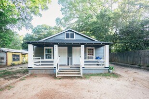 911 Ray St in Griffin, GA - Building Photo