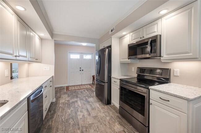 241 Palm River Blvd in Naples, FL - Building Photo - Building Photo