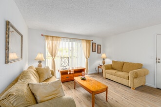 Riverview Springs in Oceanside, CA - Building Photo - Interior Photo