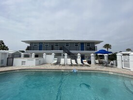 444 Norwich Ln in Melbourne Beach, FL - Building Photo