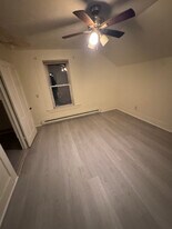 6 Wall St in Webster, MA - Building Photo