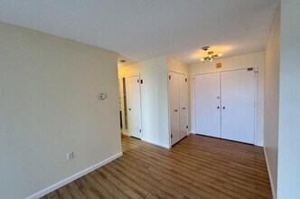 1004 Paradise Rd, Unit PHJ in Swampscott, MA - Foto de edificio - Building Photo