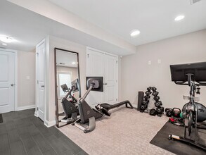 1471 Lindazzo Ave in Cleveland, OH - Building Photo - Building Photo