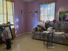 2015 Park St in Laredo, TX - Building Photo - Building Photo