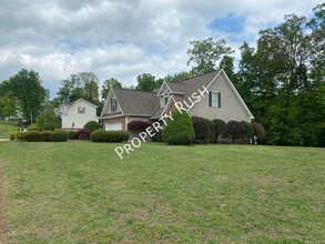 9108 Broad Leaf Ln in Soddy Daisy, TN - Building Photo - Building Photo