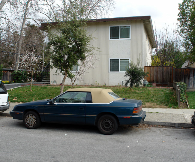 164 Acalanes Drive in Sunnyvale, CA - Building Photo - Building Photo